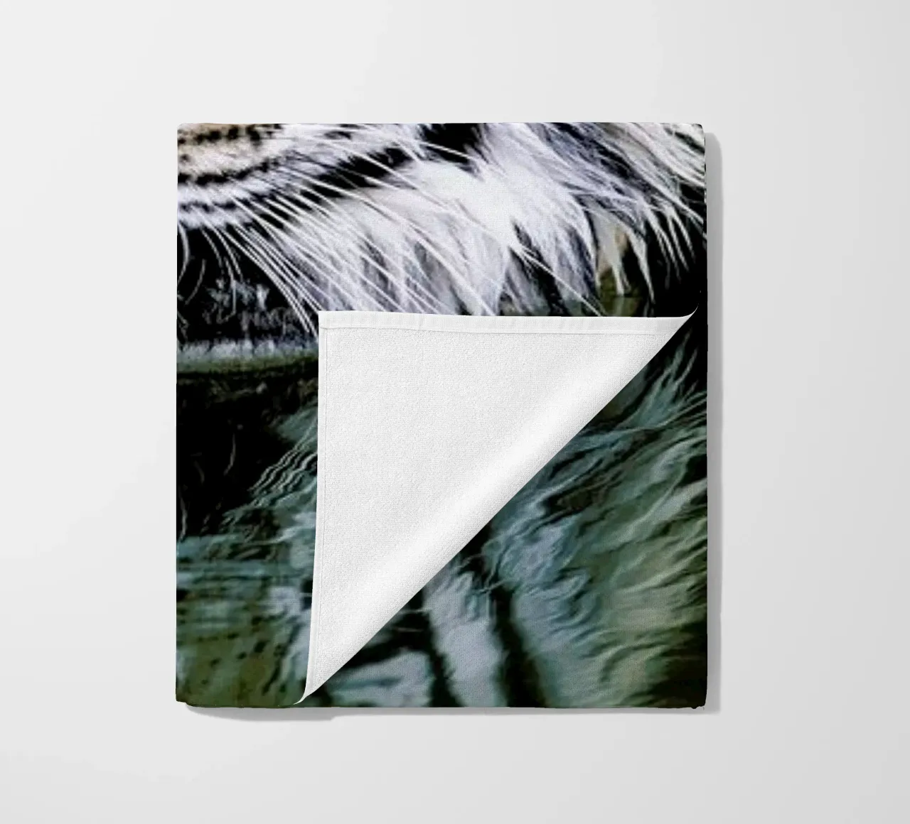 Striped Reflections telo mare da Natural Kingdom