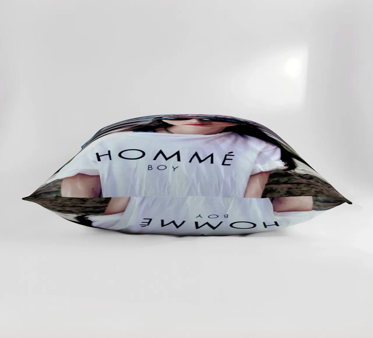 Homme Boy cuscino da Aysha Banos