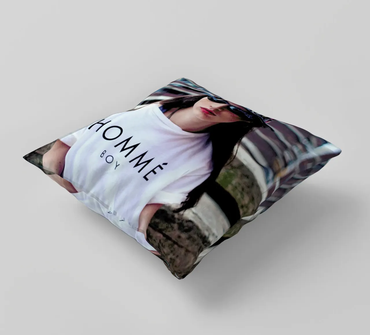 Homme Boy cuscino da Aysha Banos
