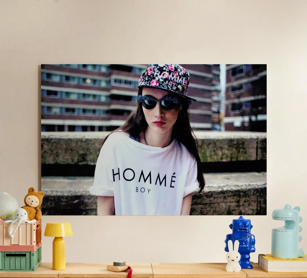 Homme Boy plexiglass da Aysha Banos