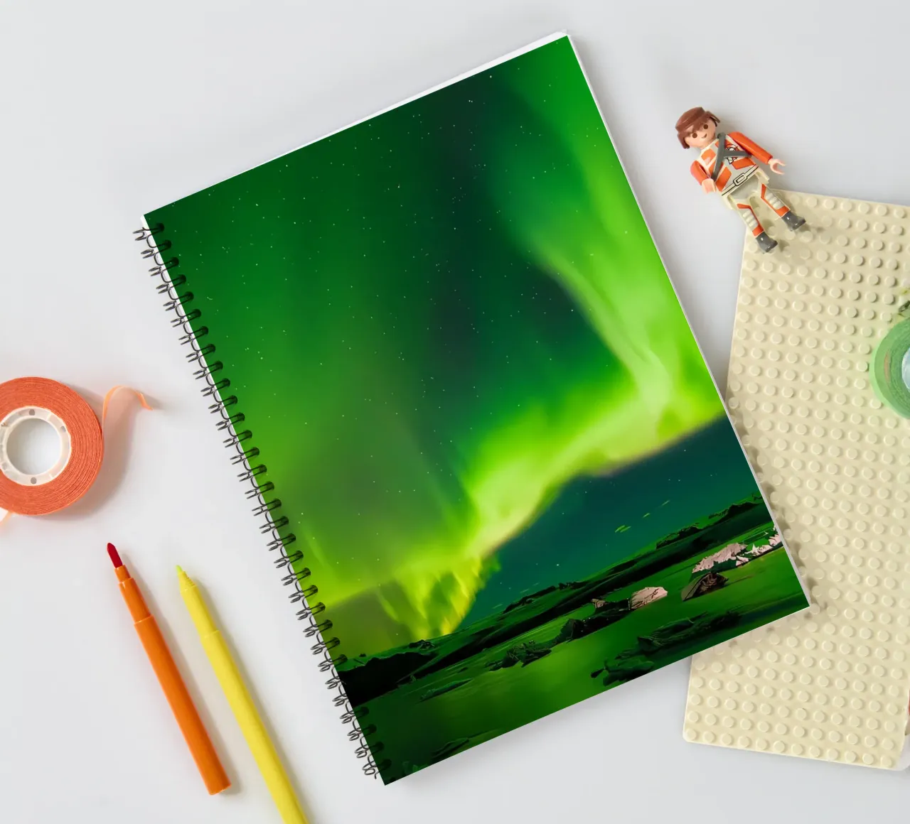 Aurora-schots notitieboek met spiraal van Matthew Katz