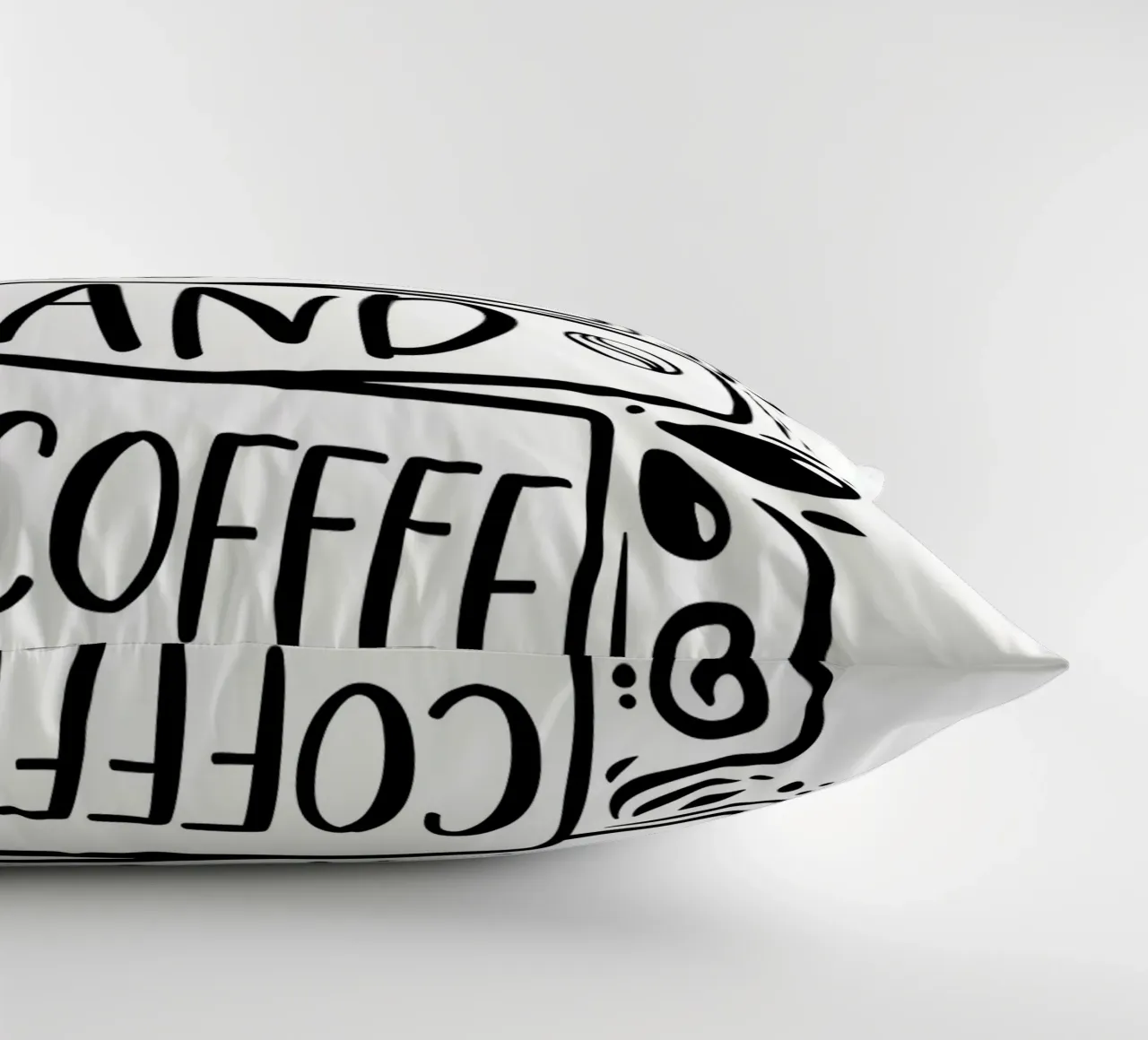 Libri e caffè cuscino da Aiden Garcia
