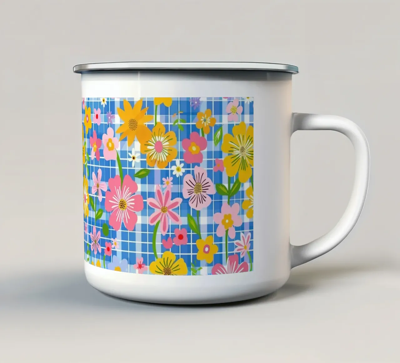 Happy Retro Florals tazza in smalto da Sunflower Soul Studio