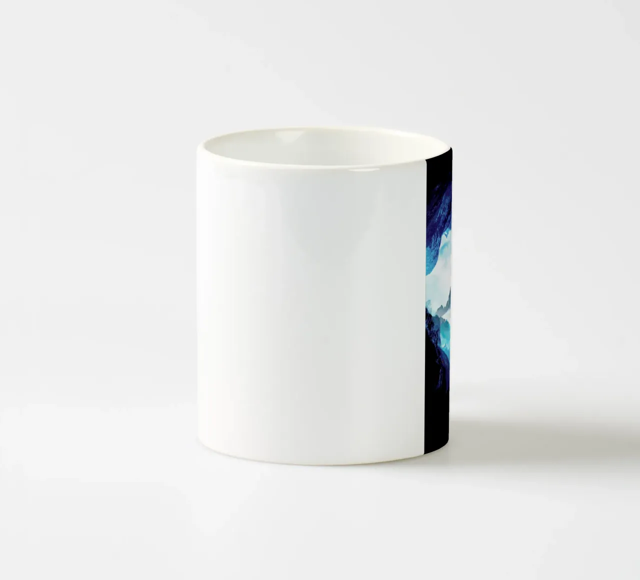 Blue Misty Mountains tazza in ceramica da Stoian Hitrov