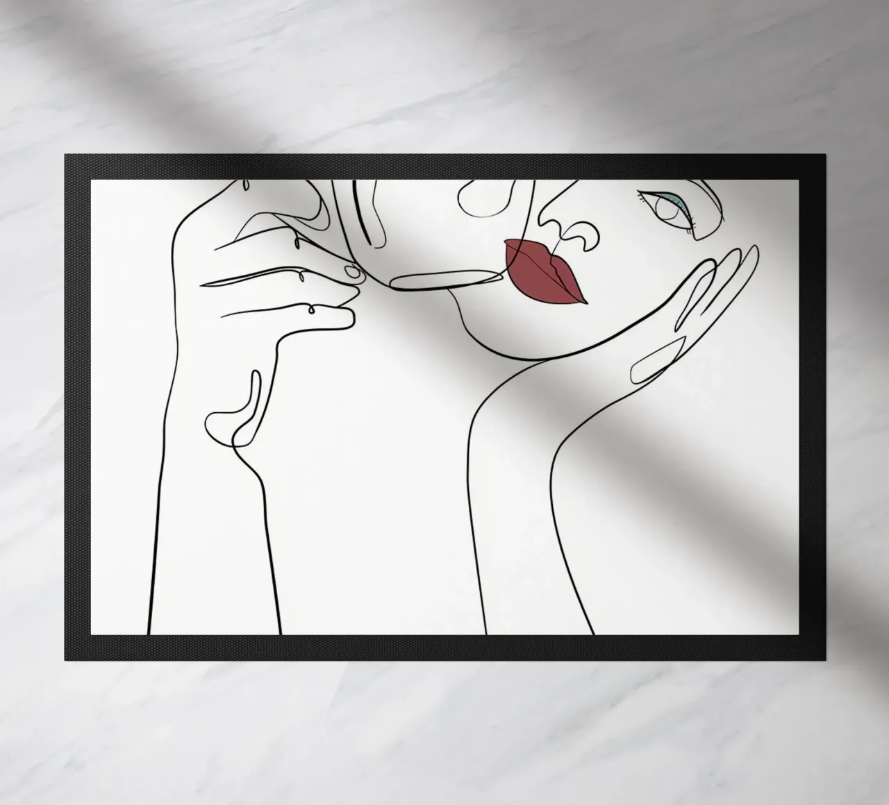 Donna con tazza di caffè in mano zerbino da Aiden Garcia