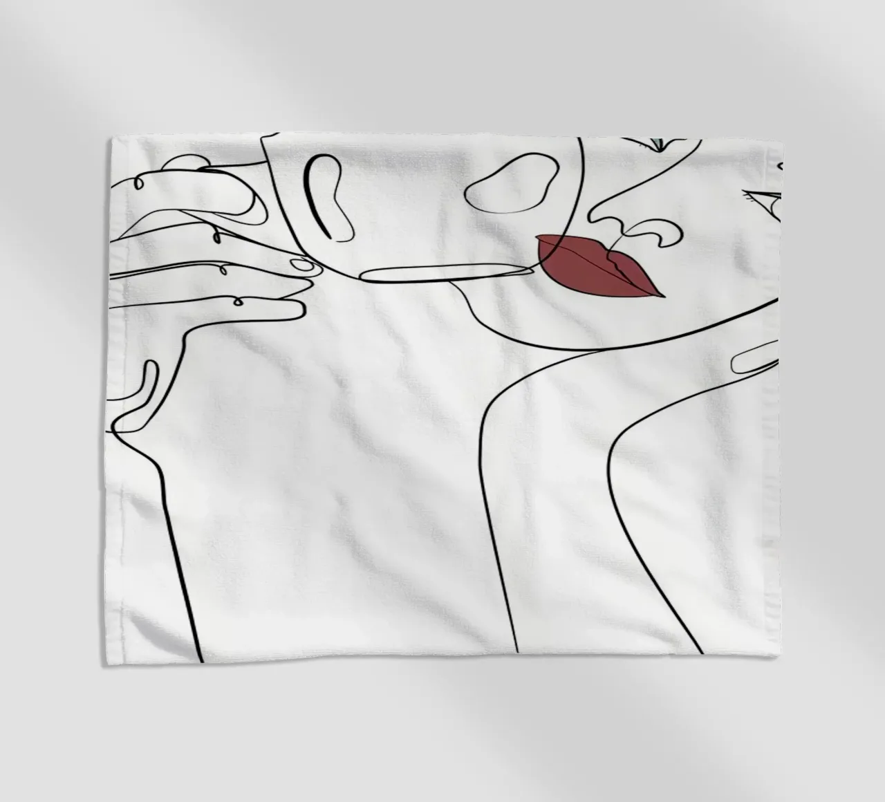 Donna con tazza di caffè in mano telo mare da Aiden Garcia