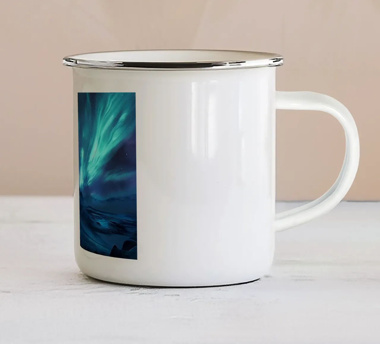 L'aurora boreale tazza in smalto da Matthew Katz