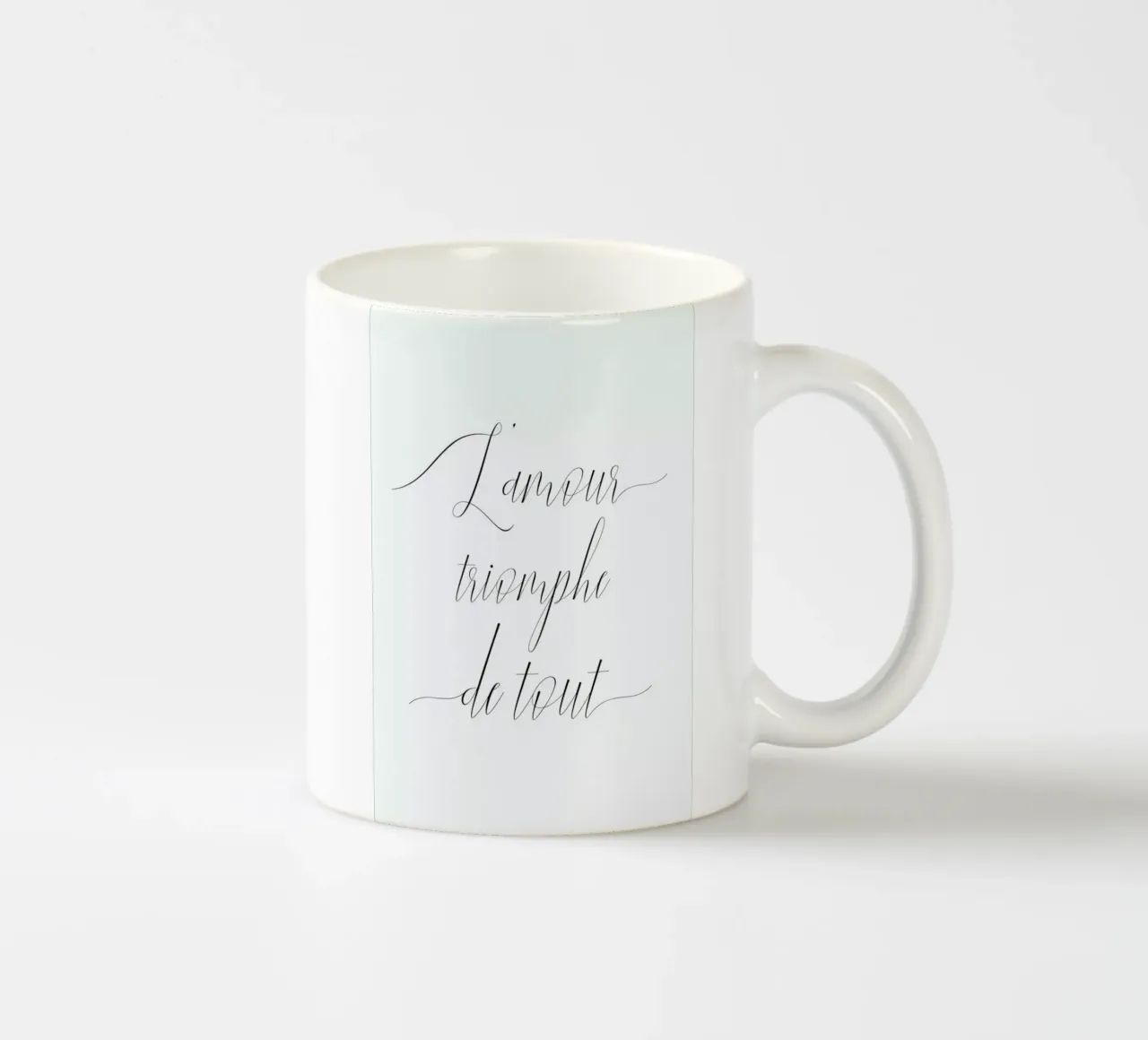 L'amour triomphe mug en céramique de typed