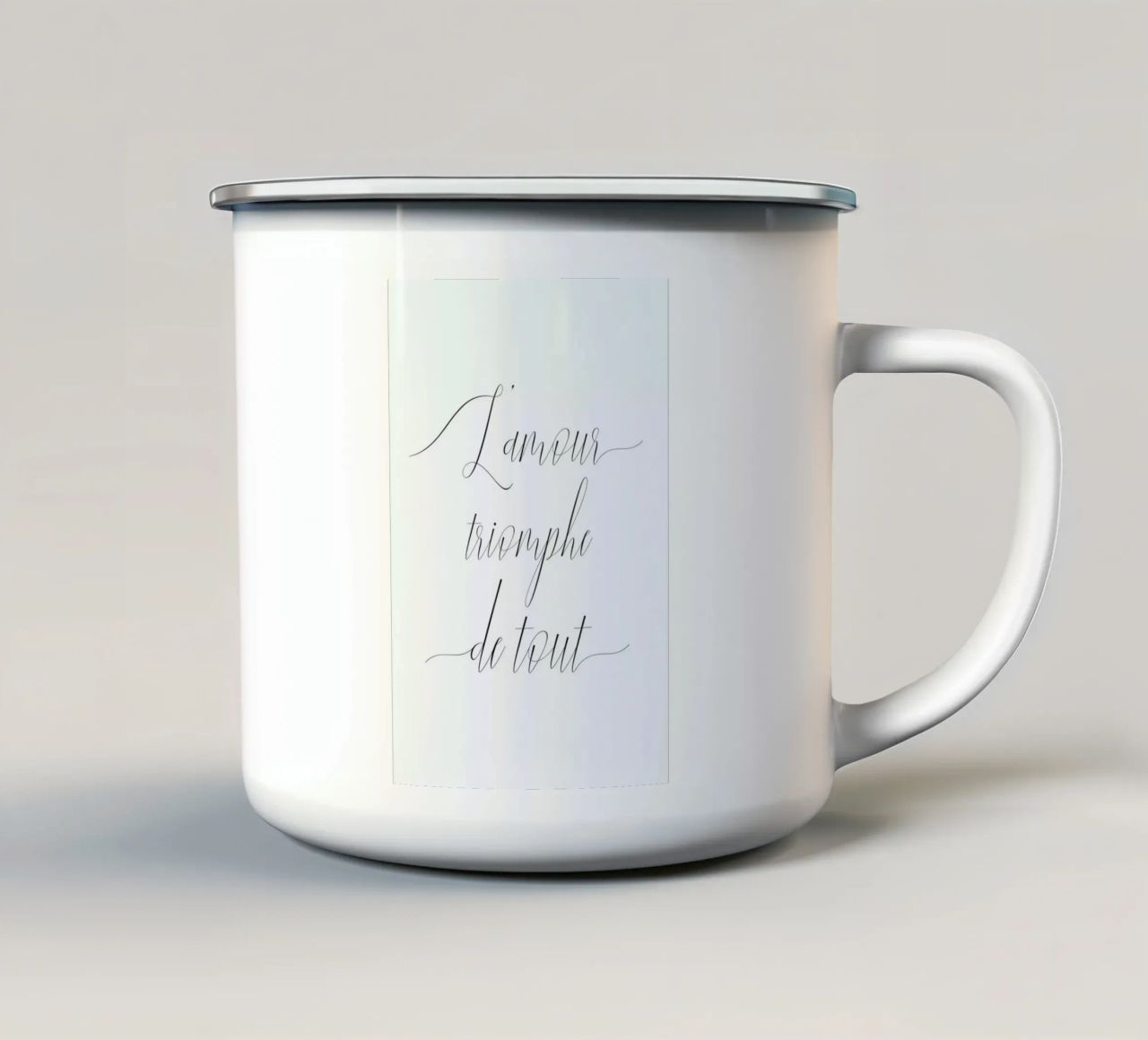 L'amour triomphe tazza in smalto da typed