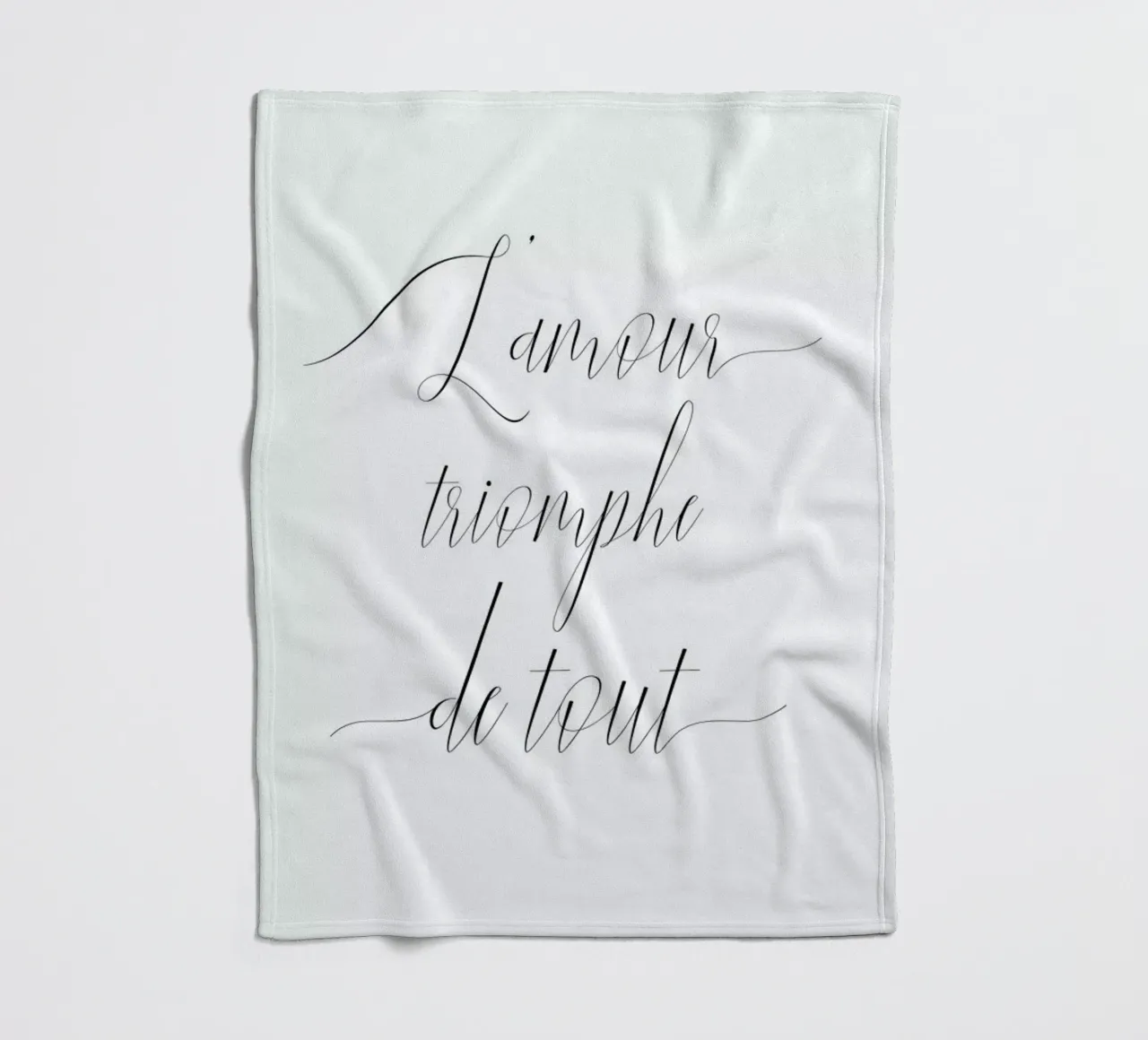 L'amour triomphe coperta in pile da typed