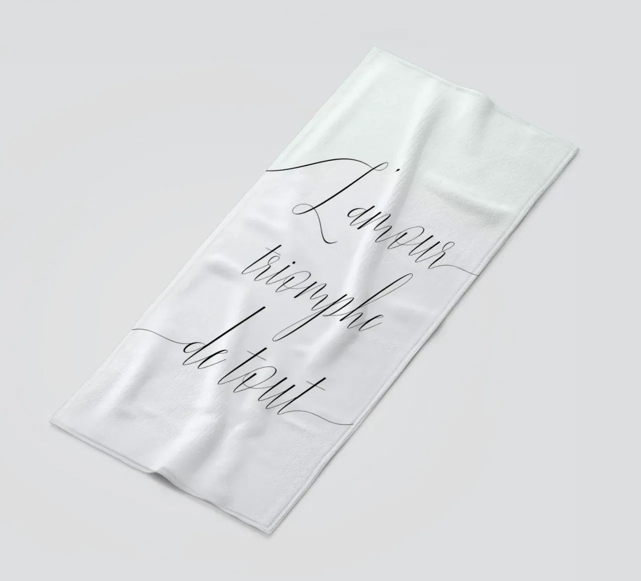 L'amour triomphe telo mare da typed