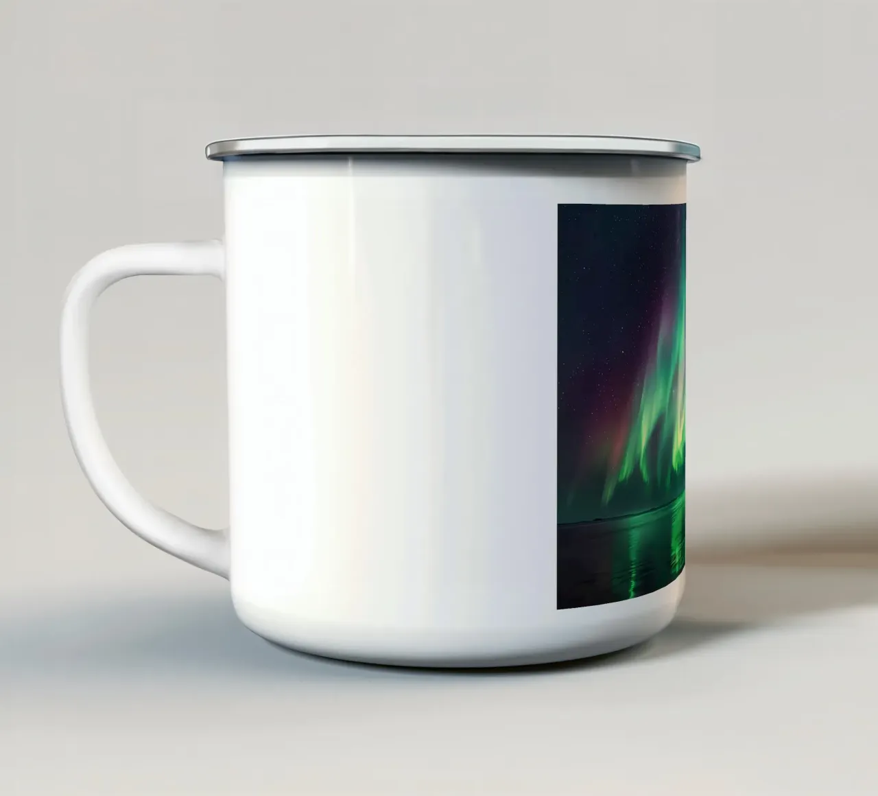 L'aurora boreale tazza in smalto da Matthew Katz