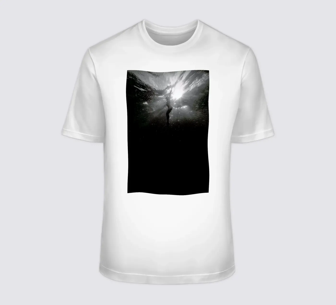 Diving Deep t-shirt van Chris Abatzis