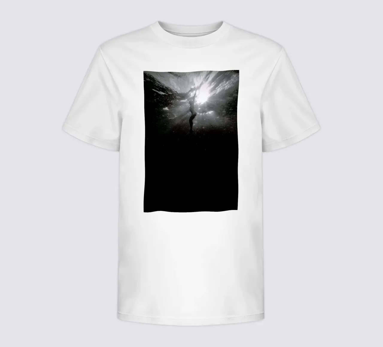 Diving Deep t-shirt bambini da Chris Abatzis
