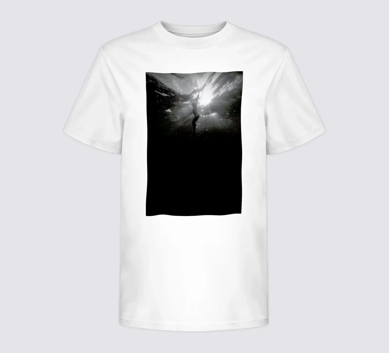 Diving Deep t-shirt bambini da Chris Abatzis