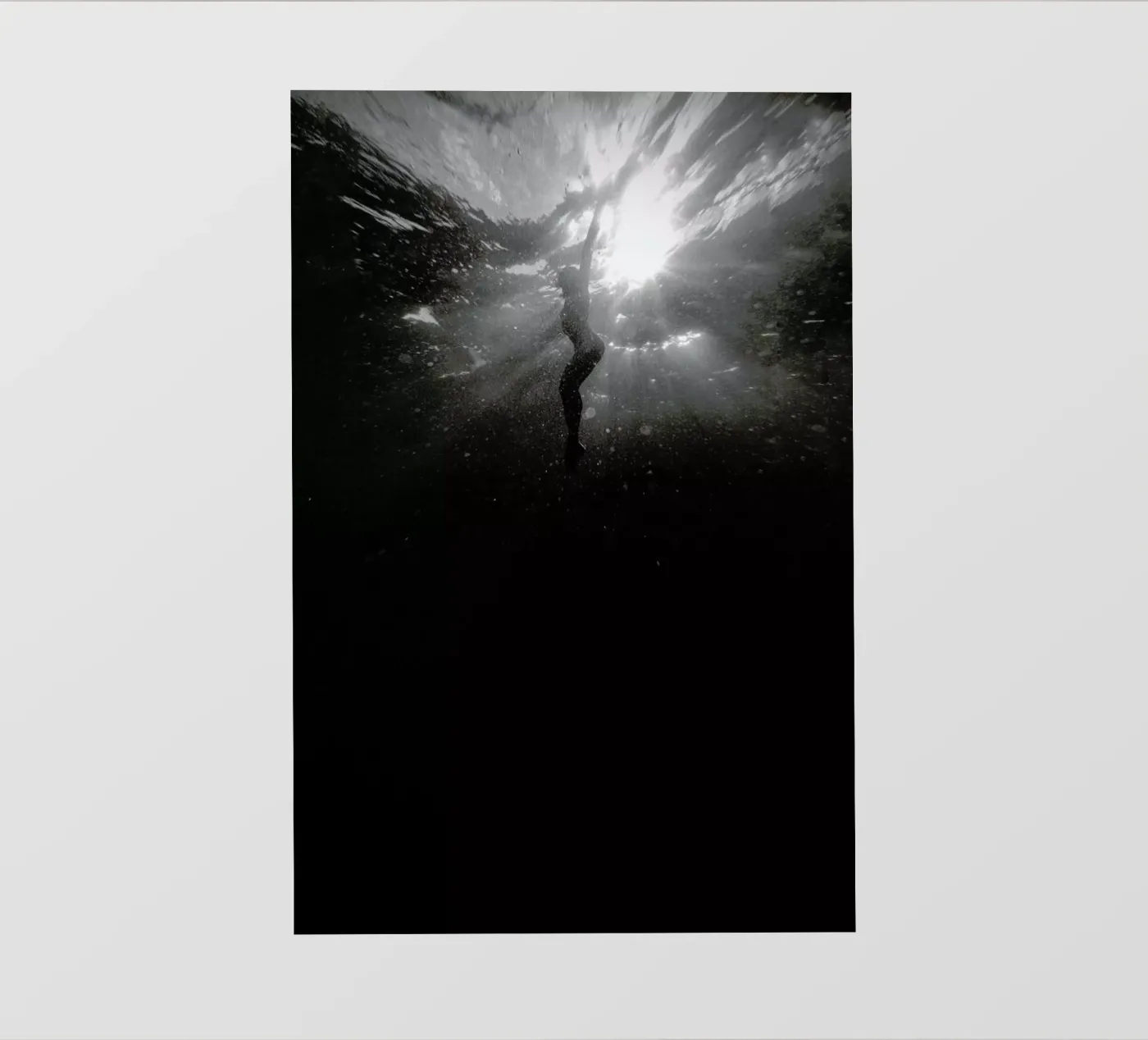 Diving Deep backlit folie van Chris Abatzis
