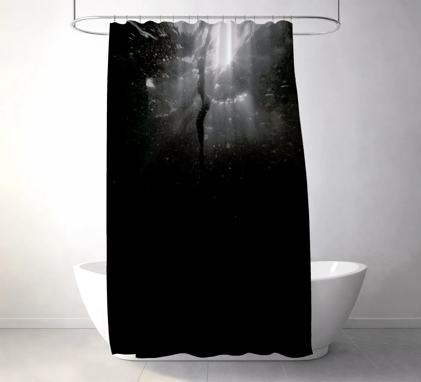 Diving Deep Duschvorhang von Chris Abatzis