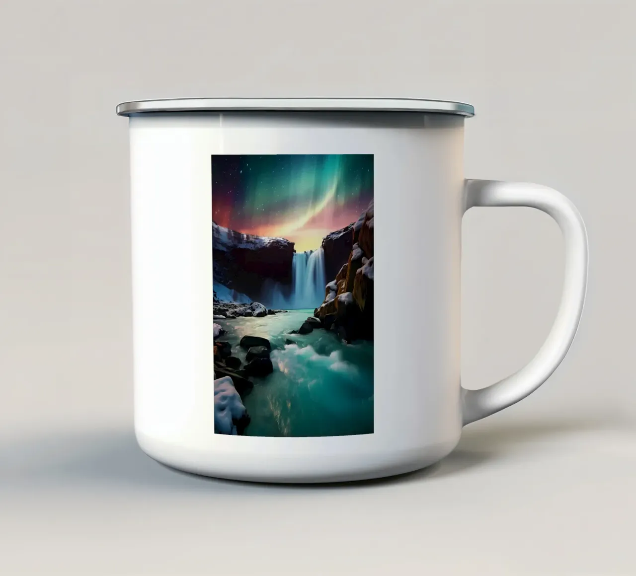 Cascata dell'aurora boreale tazza in smalto da Matthew Katz