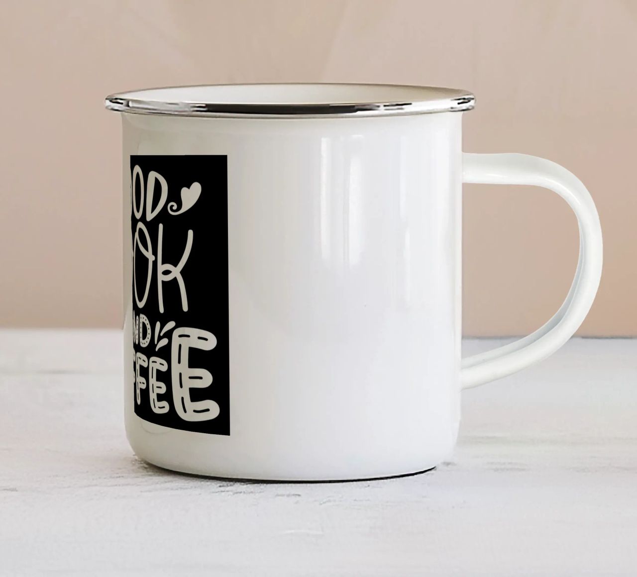 Un buon libro e un caffè tazza in smalto da Aiden Garcia