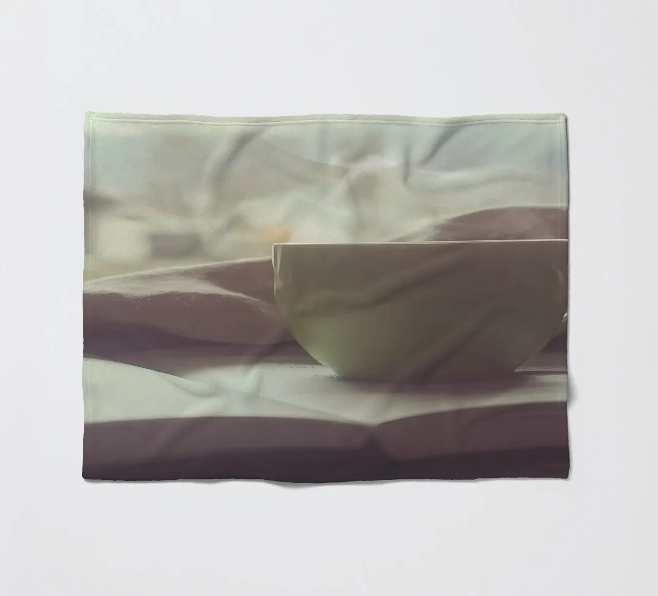 Kaffee beim lesen Fleecedecke von Aiden Garcia