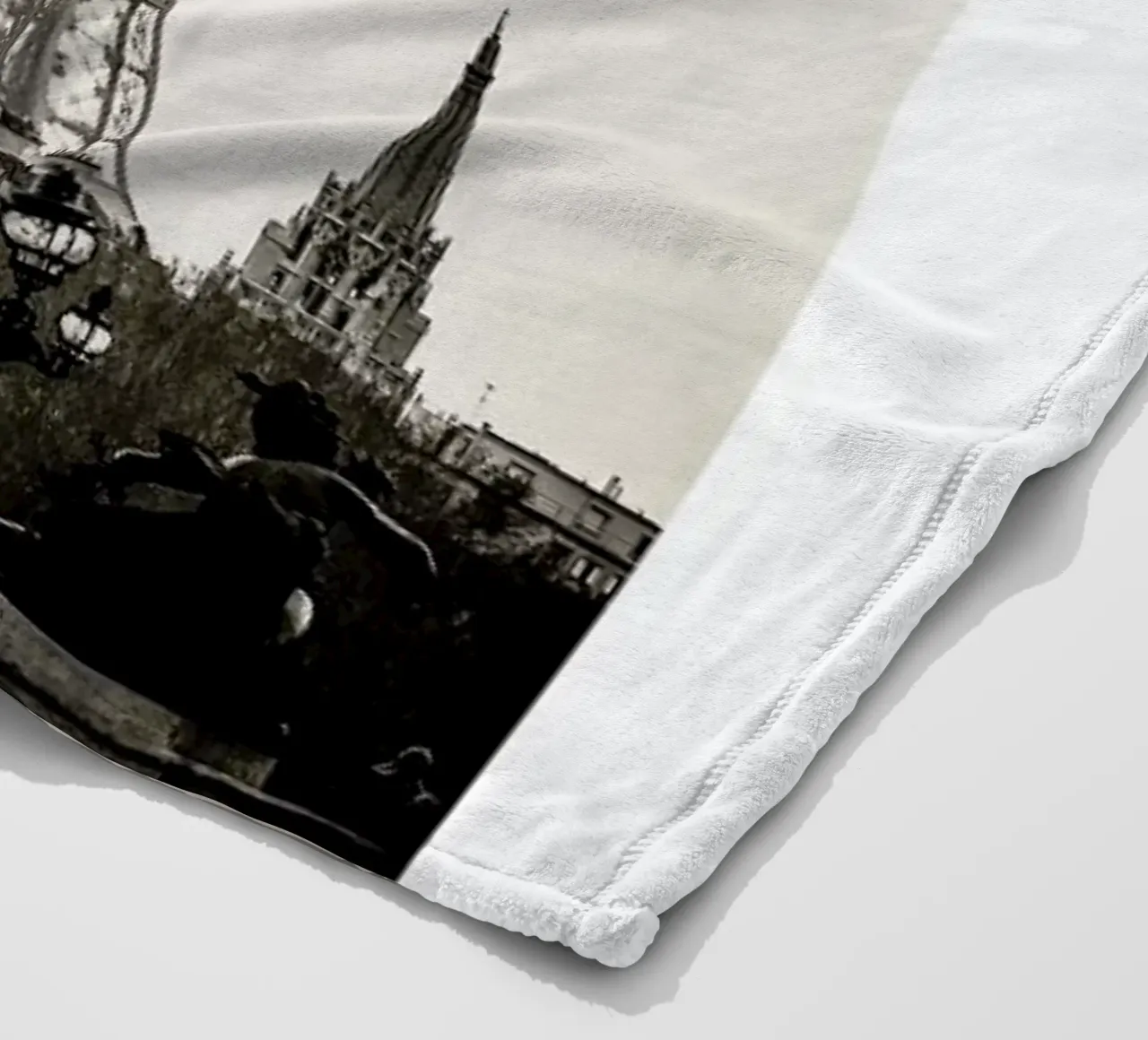 Eiffel Tower fleece blanket by METROPOLIS