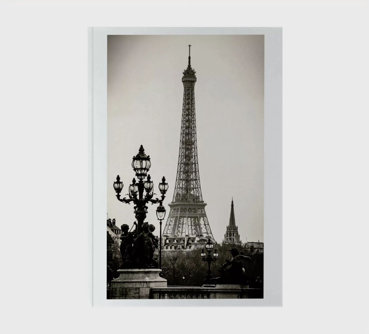 Eiffel Tower diario da METROPOLIS