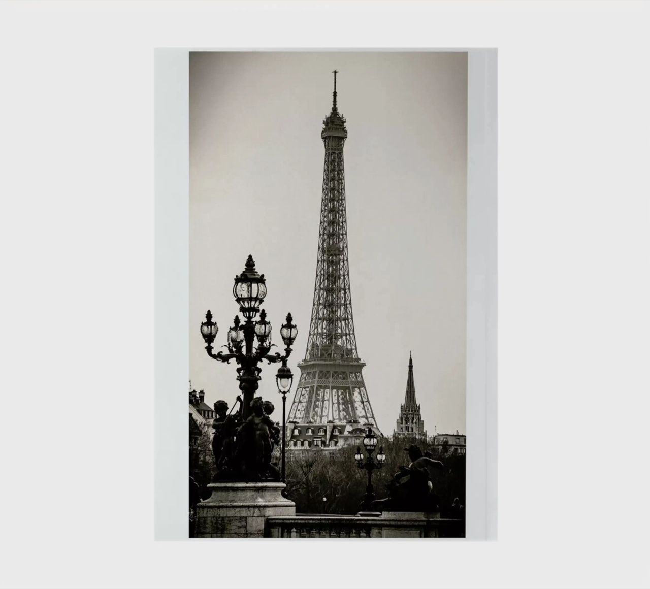 Eiffel Tower diario da METROPOLIS