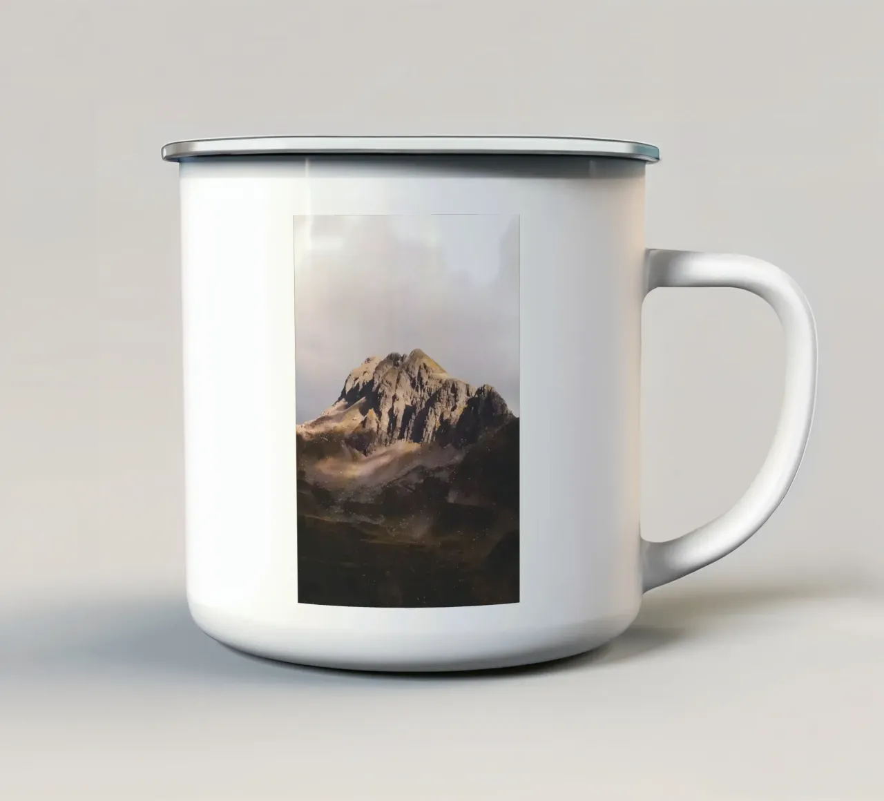 Montagna 71 tazza in smalto da Matthew Katz