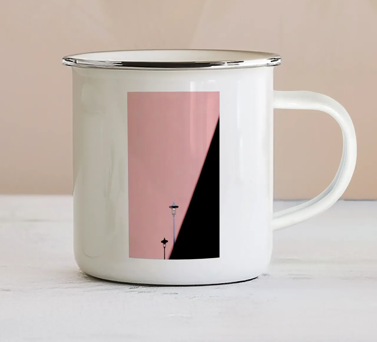 Light and Line tazza in smalto da Rupert Höller