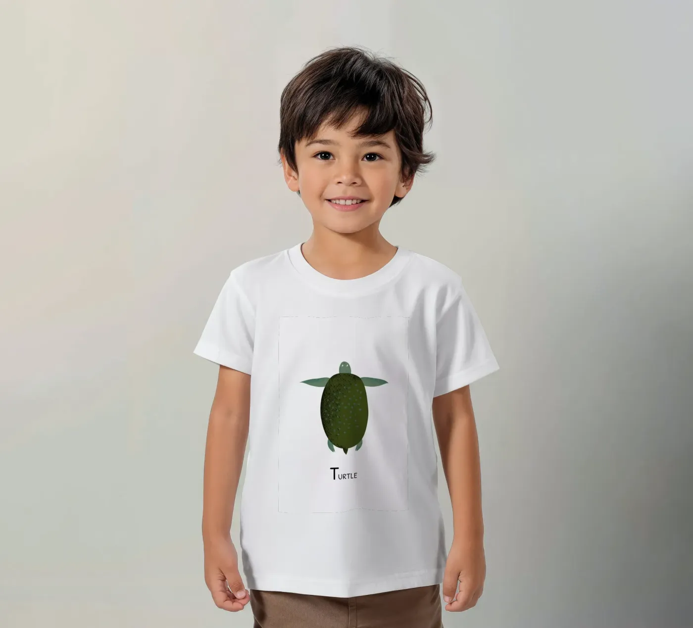T for Turtle kinder t-shirt van Little Flourishes