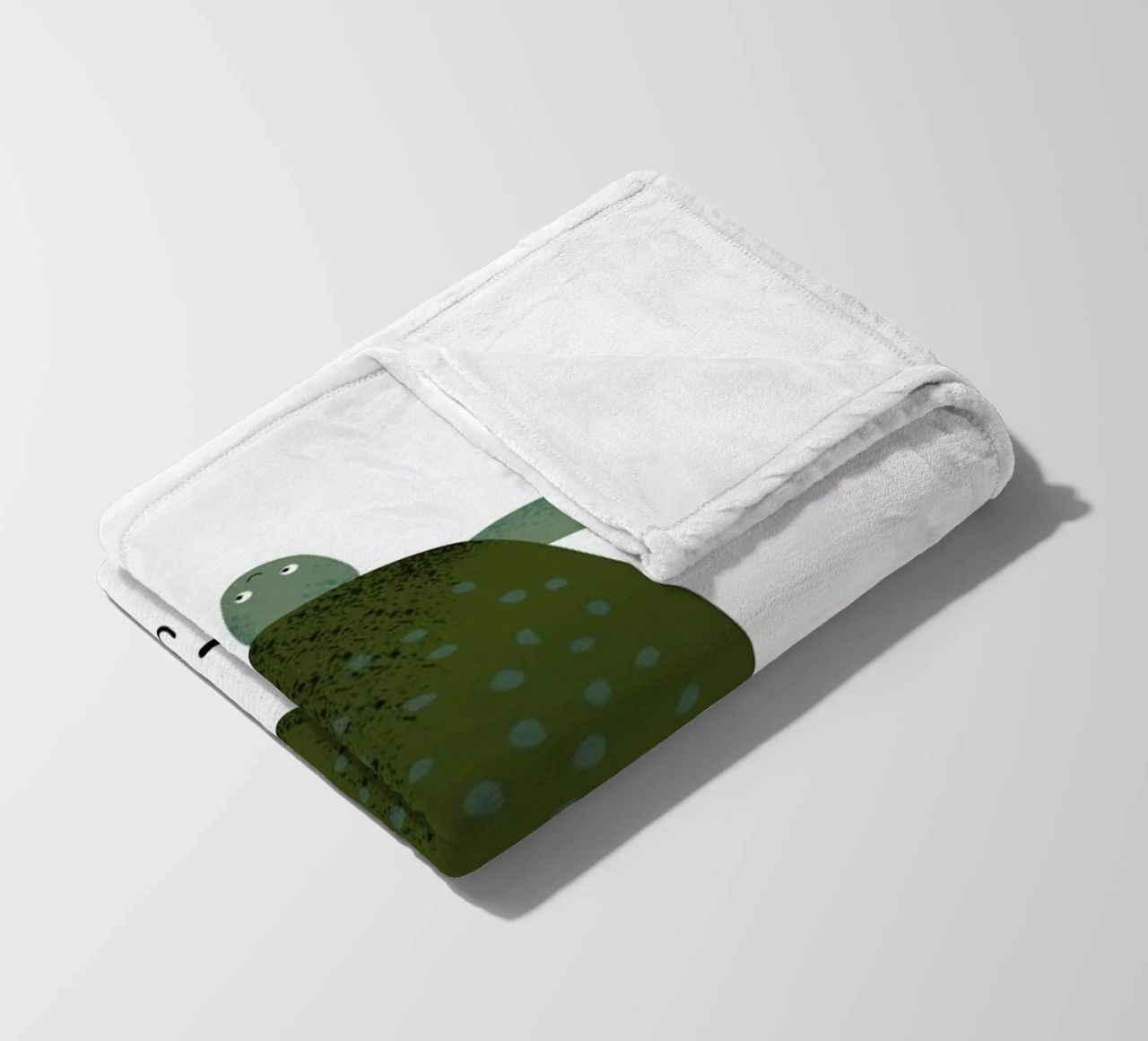 T for Turtle coperta in pile da Little Flourishes