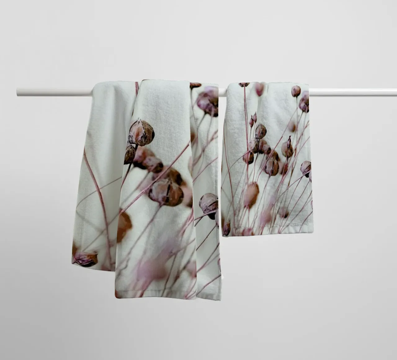 Poppy Heads towel by Flora & Fauna