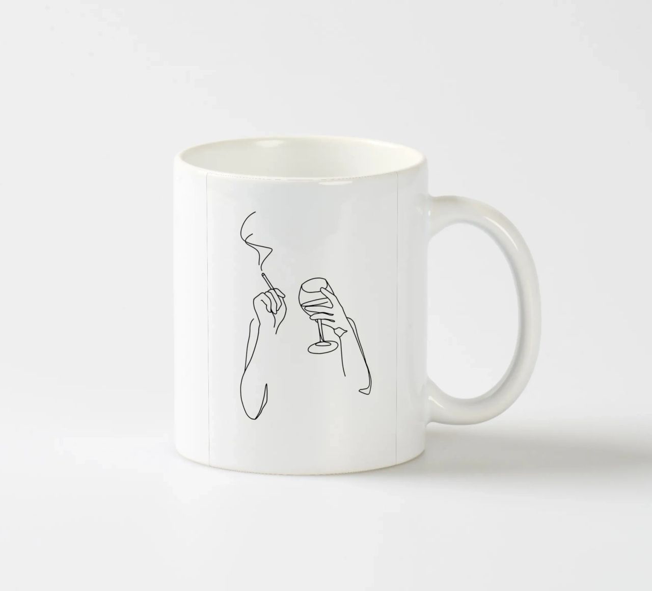 Vino e sigarette tazza in ceramica da Aiden Garcia