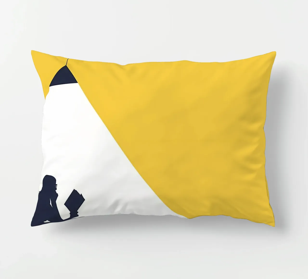 Silhouette de lecture sous la lumière coussin de Aiden Garcia