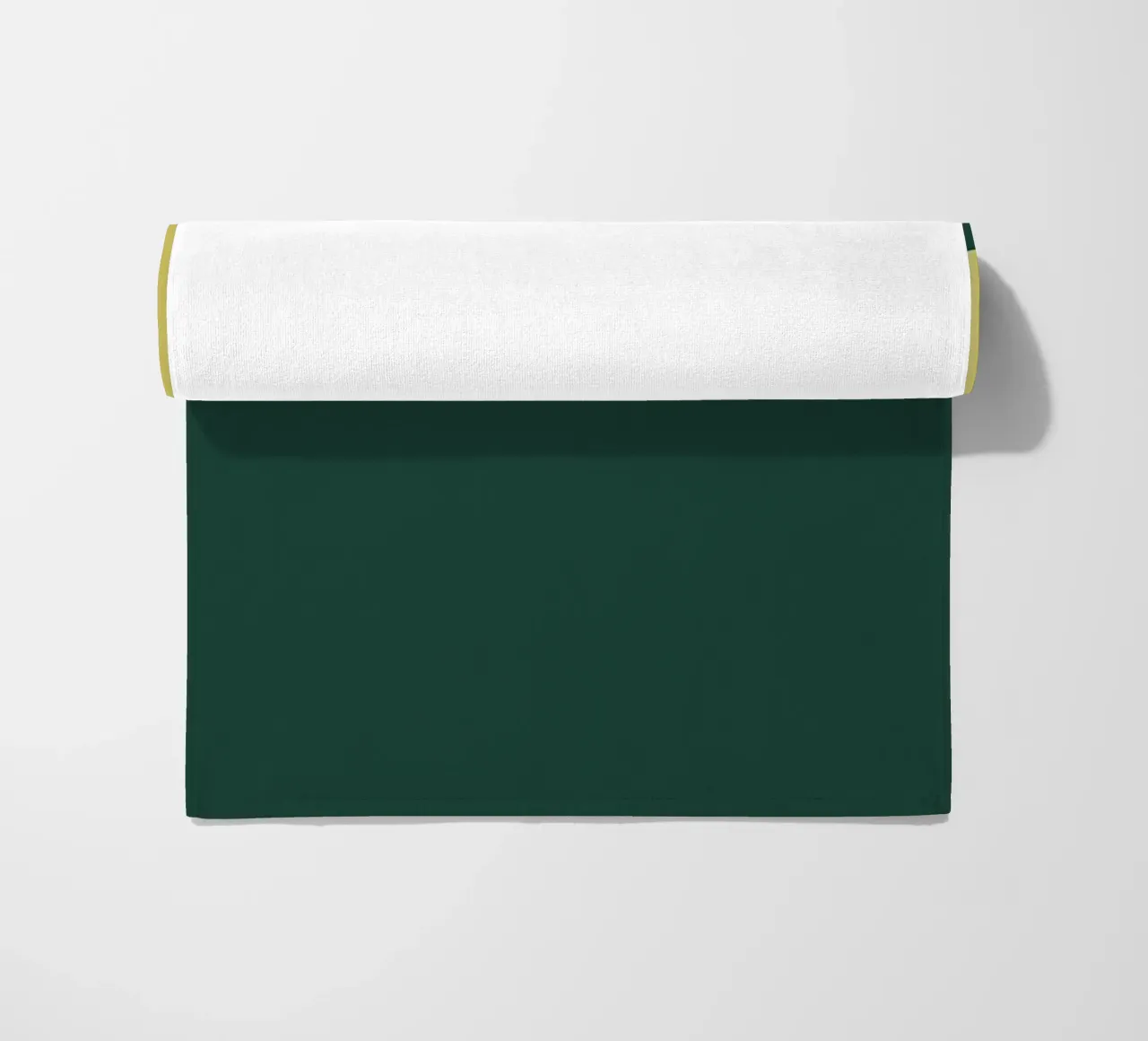 Naturlandschaft v6 Strandtuch von Bartosz Powalka