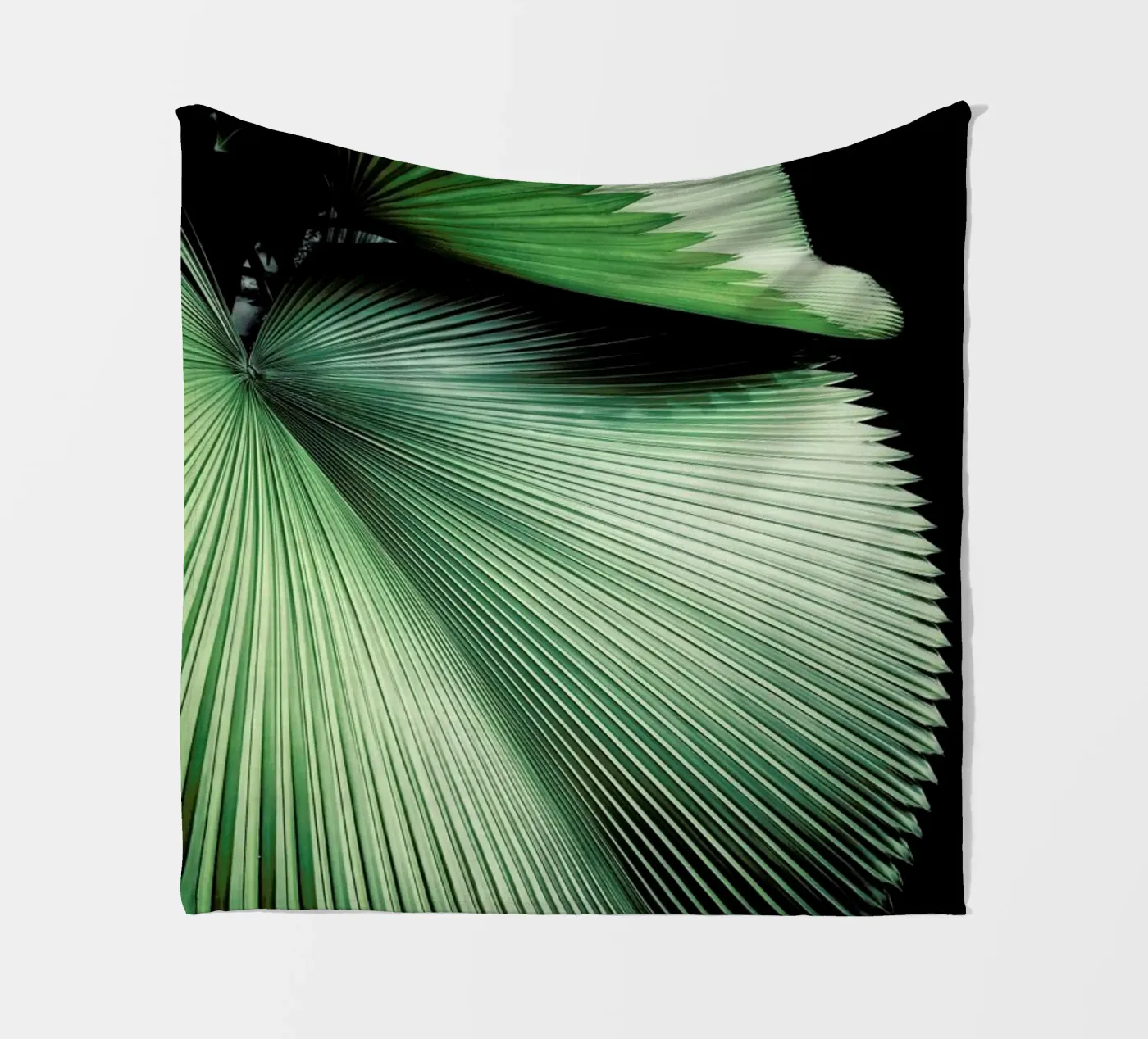 Sharp Palm Fleecedecke von Flora & Fauna