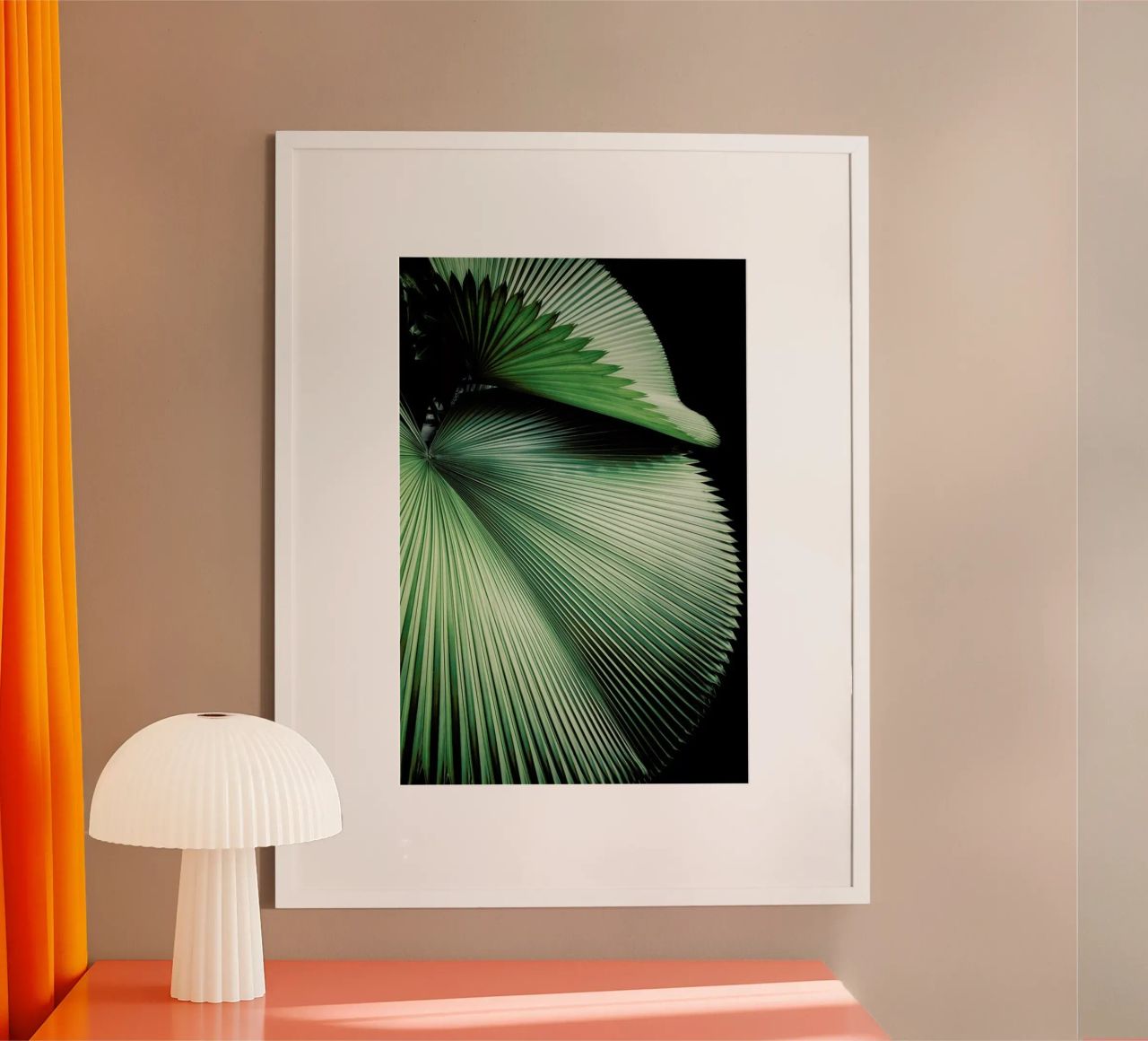 Sharp Palm Poster von Flora & Fauna