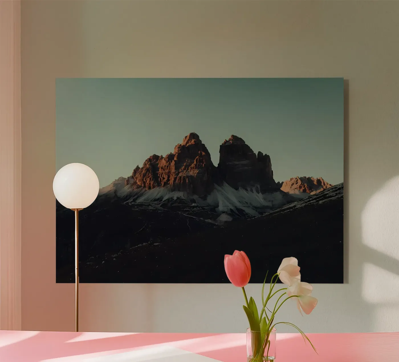 Standalone plexiglass da Matthew Katz