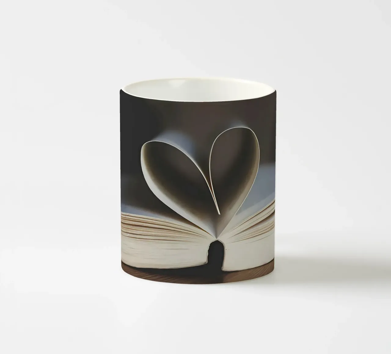 Libro aperto tazza in ceramica da Aiden Garcia