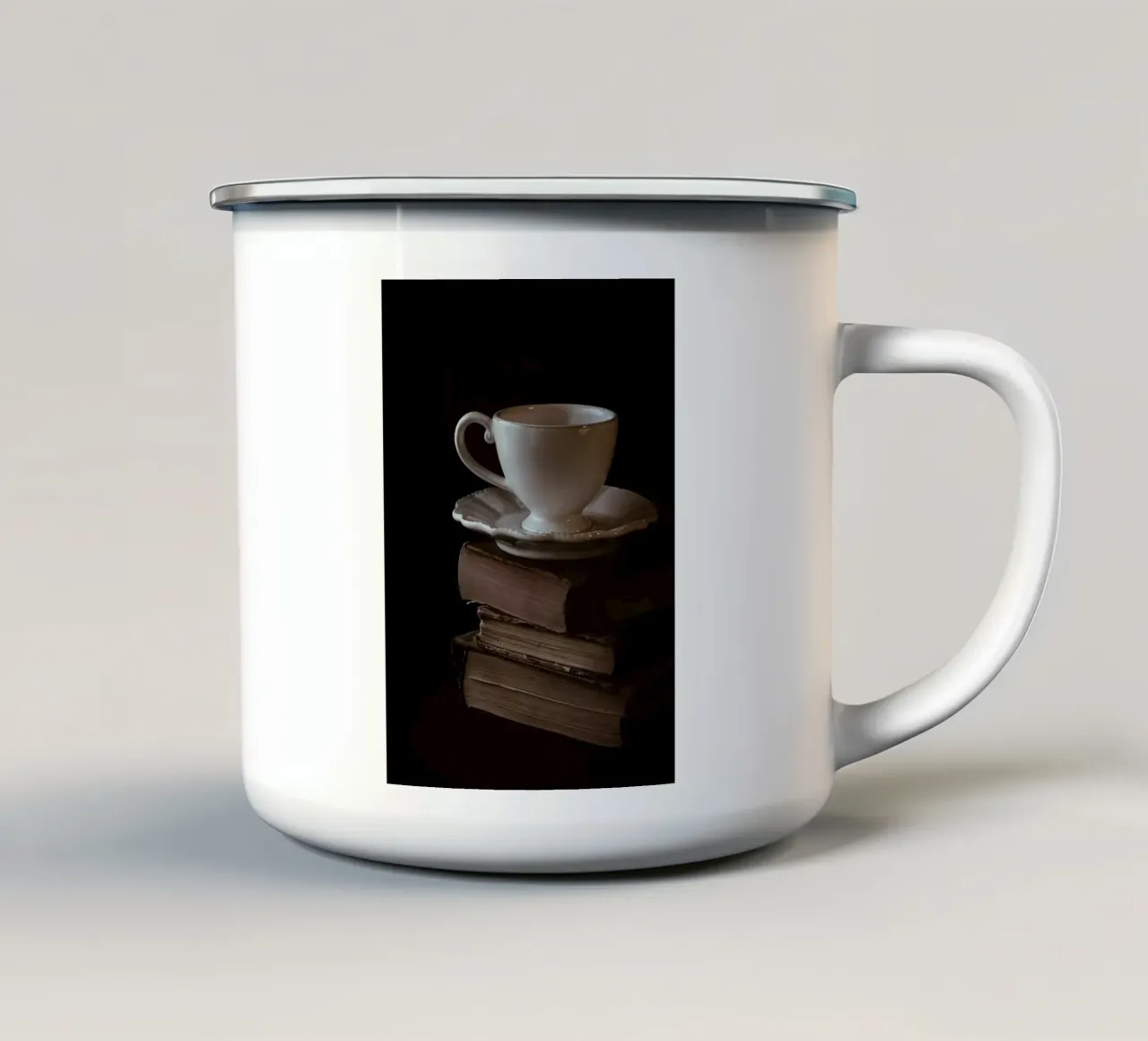 Tazza e libri tazza in smalto da Aiden Garcia