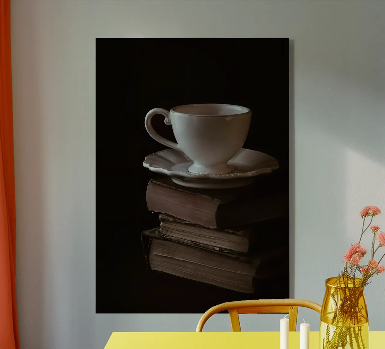 Tazza e libri plexiglass da Aiden Garcia