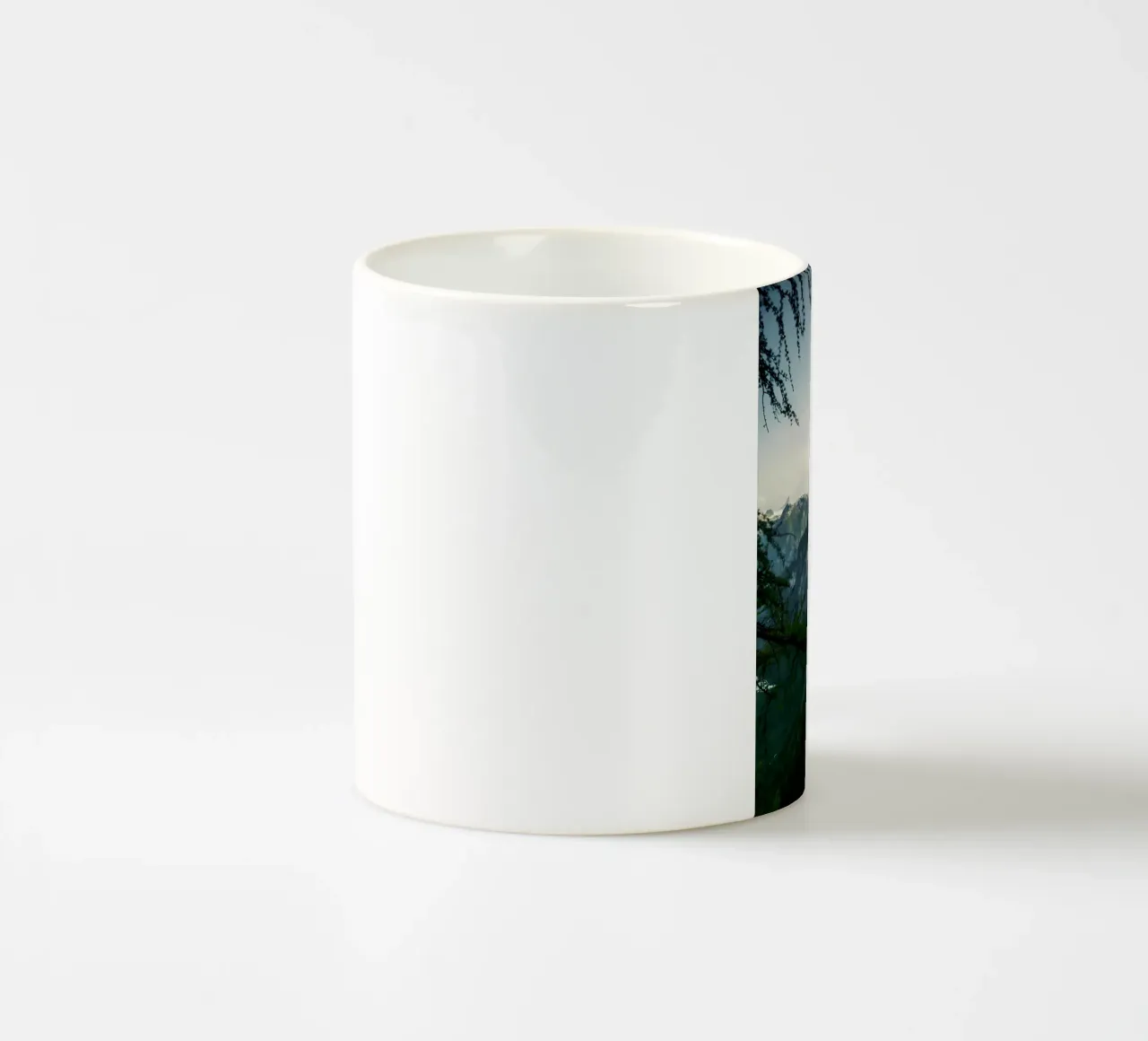 Scogliere imponenti tazza in ceramica da Matthew Katz