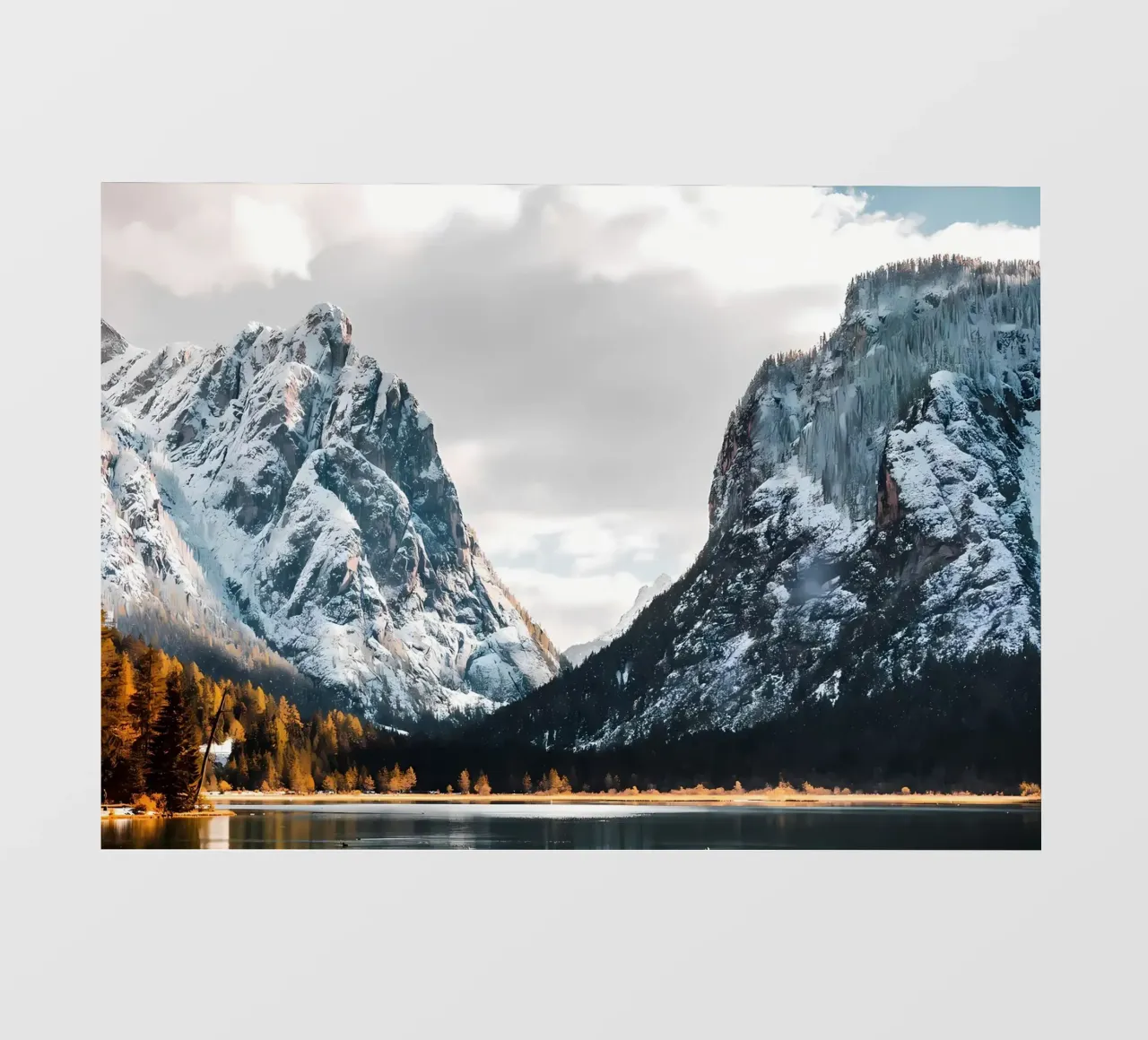 Lago di Dobbiaco telo in pvc da Matthew Katz