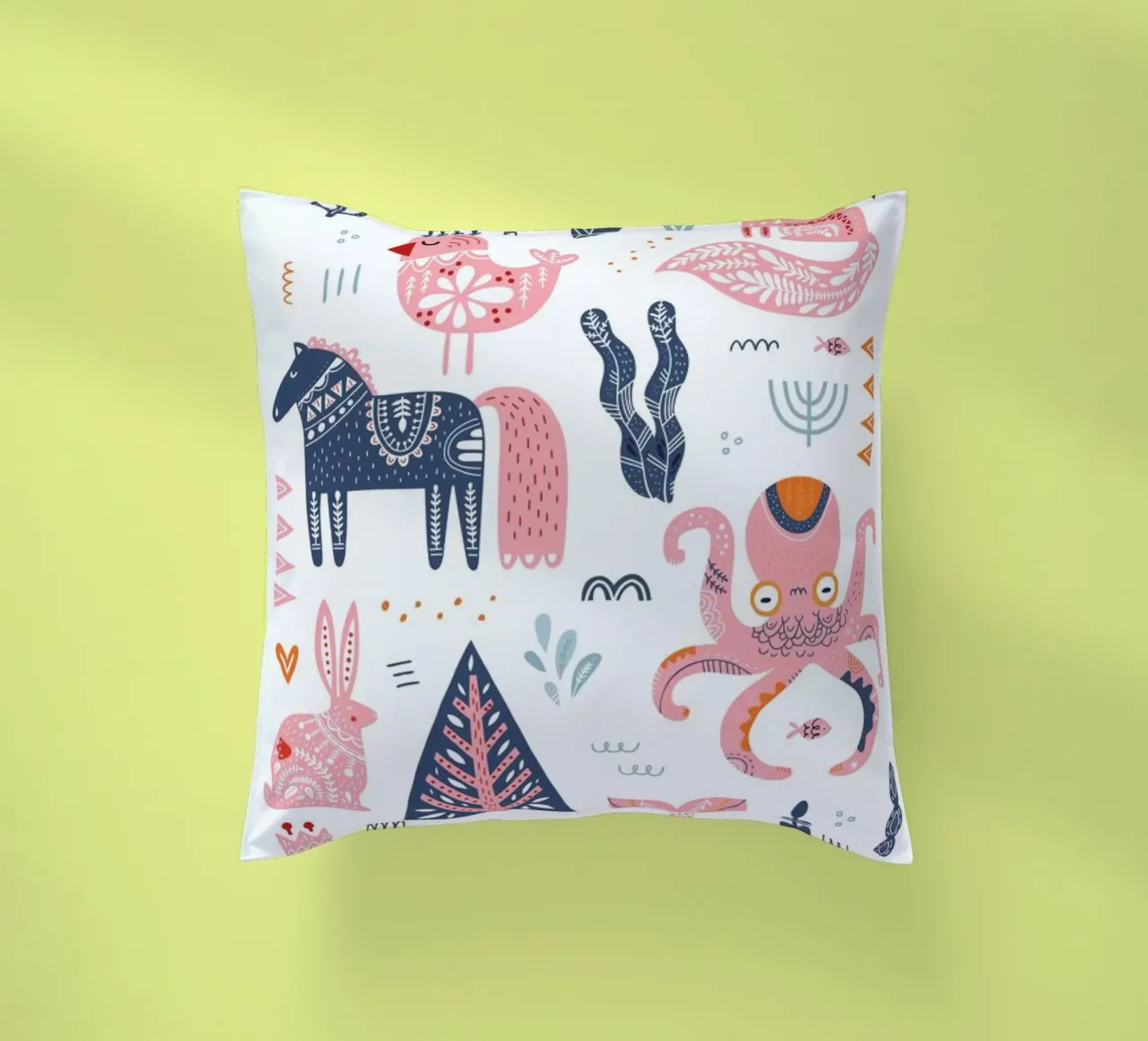 Patchwork Animals cuscino da Little Flourishes