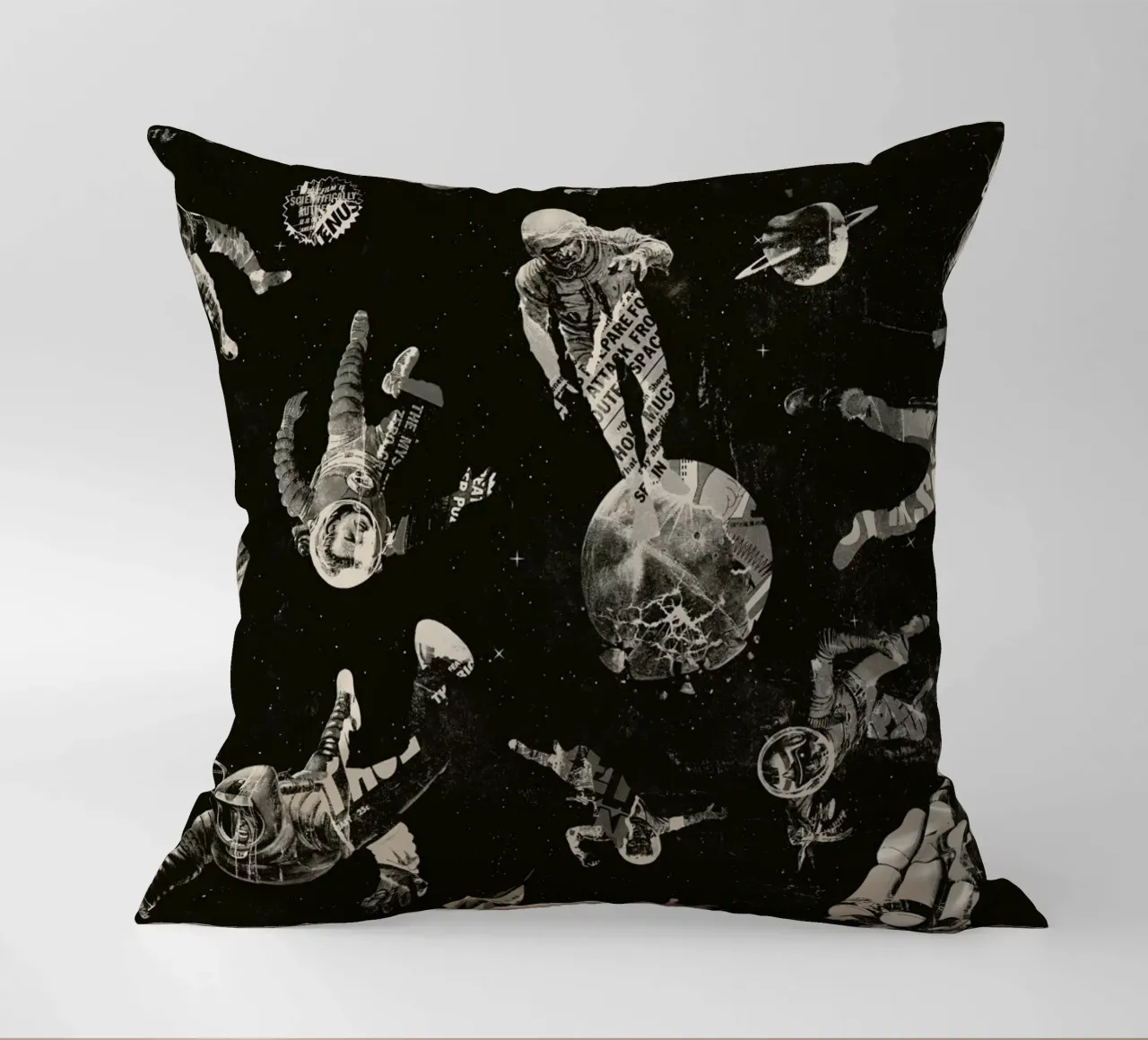 Infinity Space Print cuscino da Matheus Lopes Castro