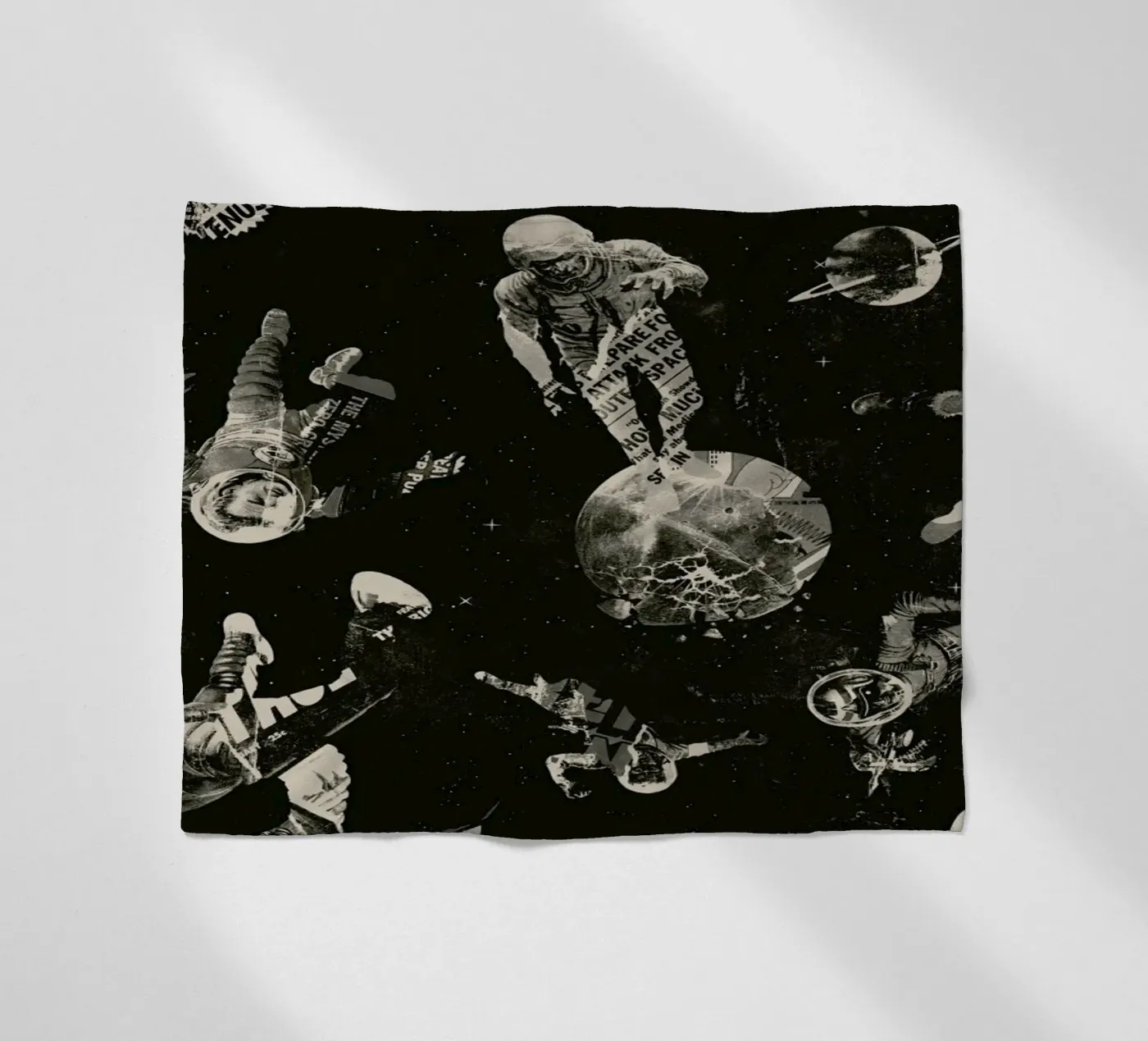 Infinity Space Print Fleecedecke von Matheus Lopes Castro