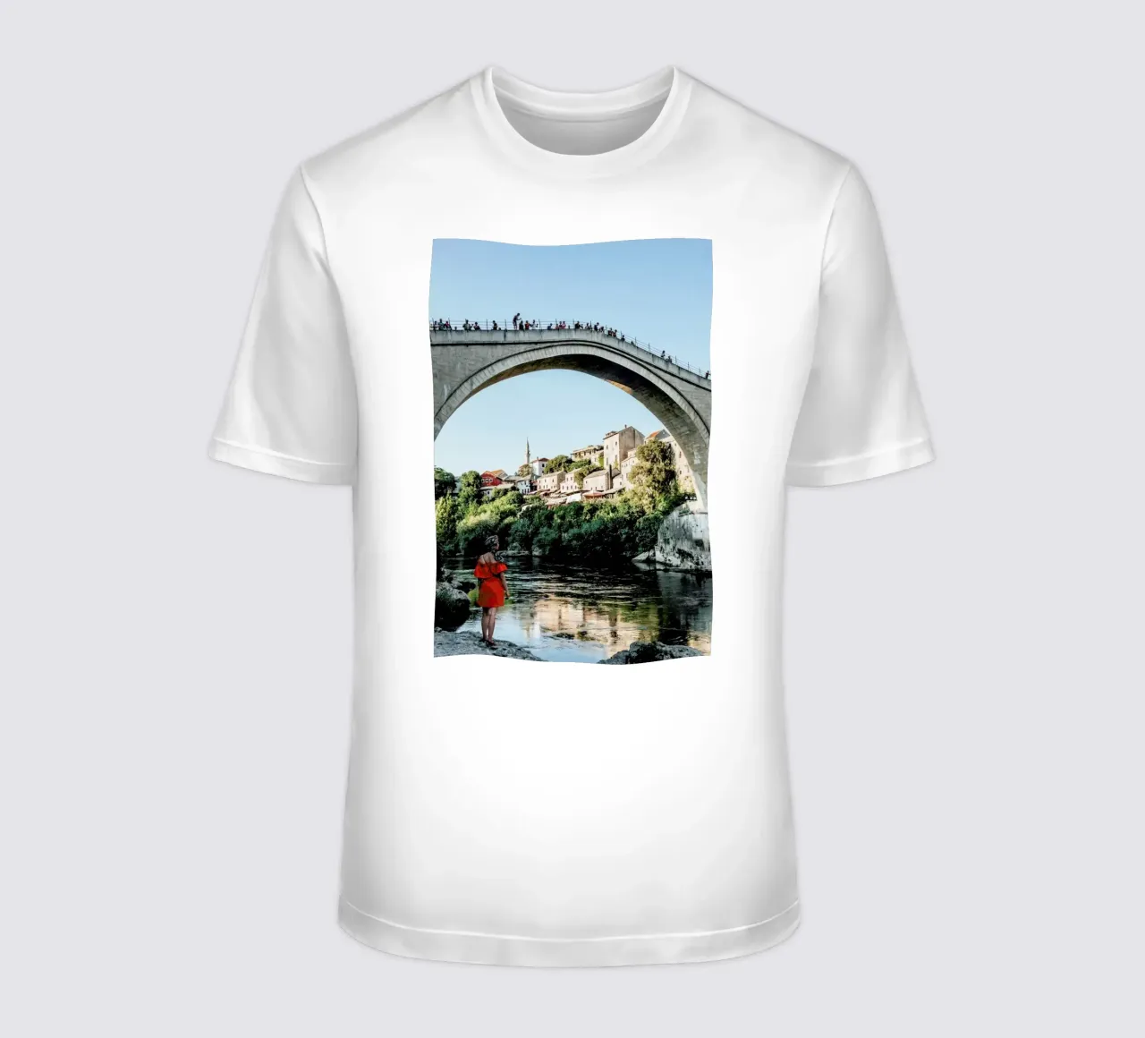 Mostar by Reisevergnügen T-Shirt von Reisevergnügen