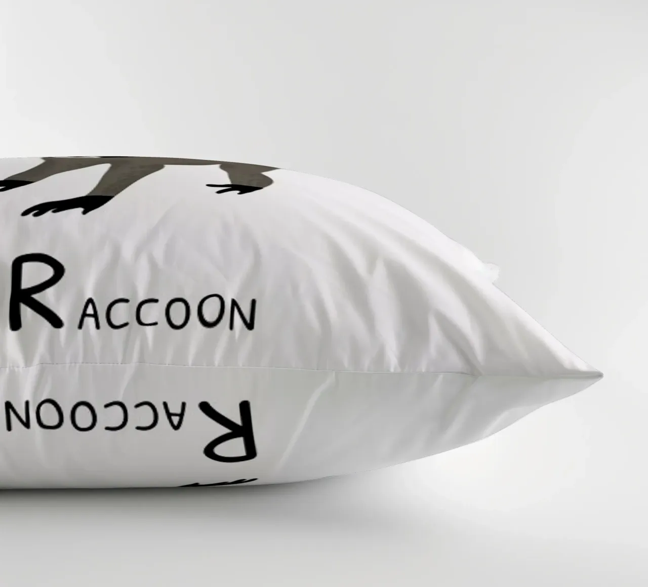 Raccoon cuscino da Little Flourishes