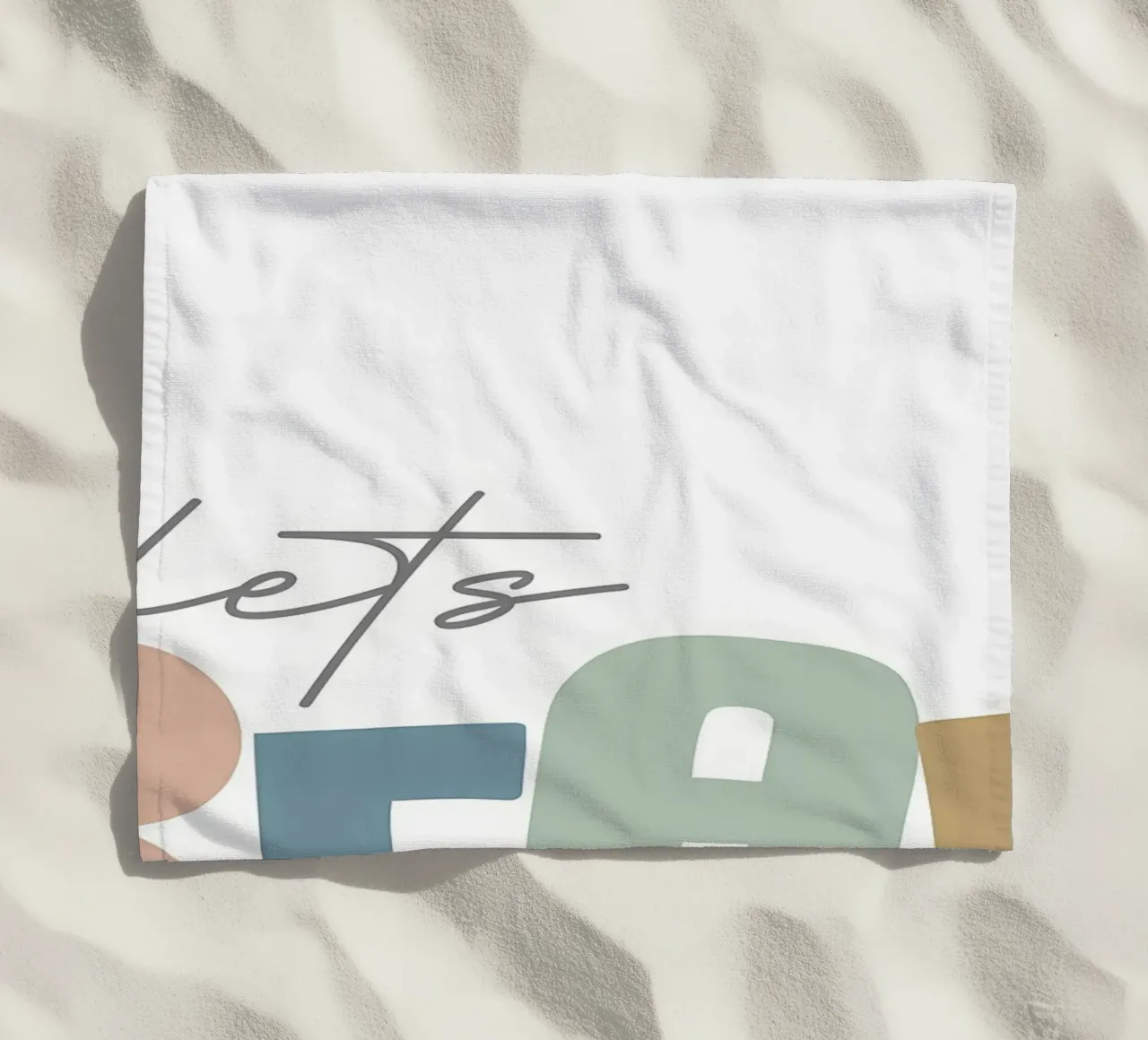 Lets Read strandhanddoek van Aiden Garcia