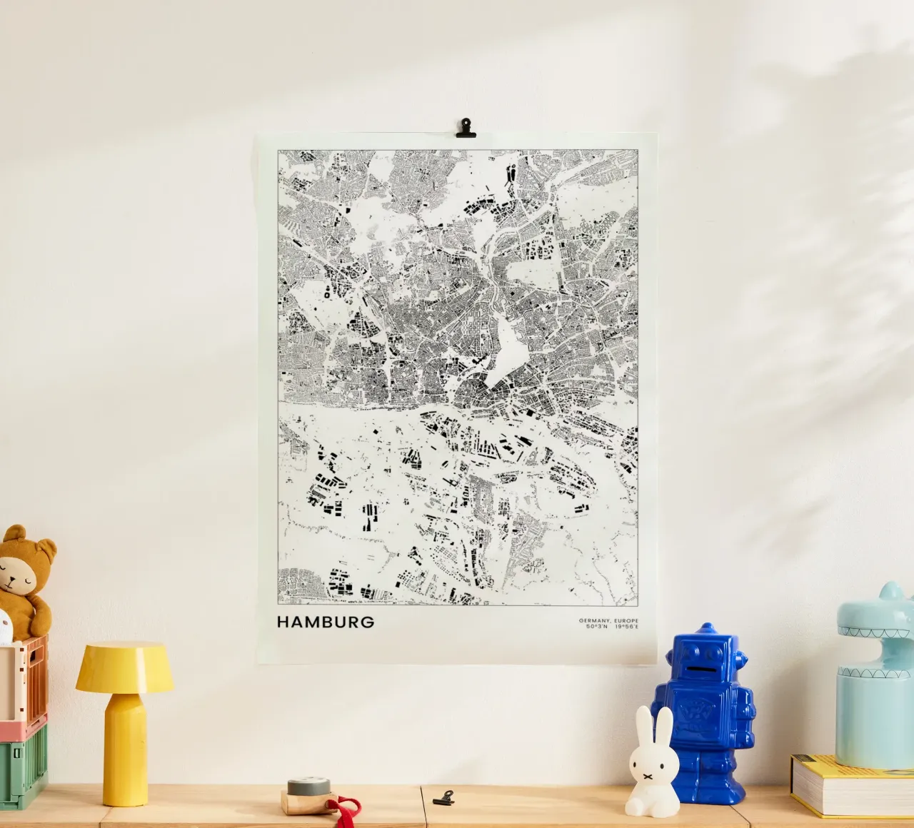 Hamburg poster con telaio in plastica da The Cartography Collection